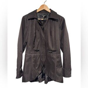 women black pleated jacket